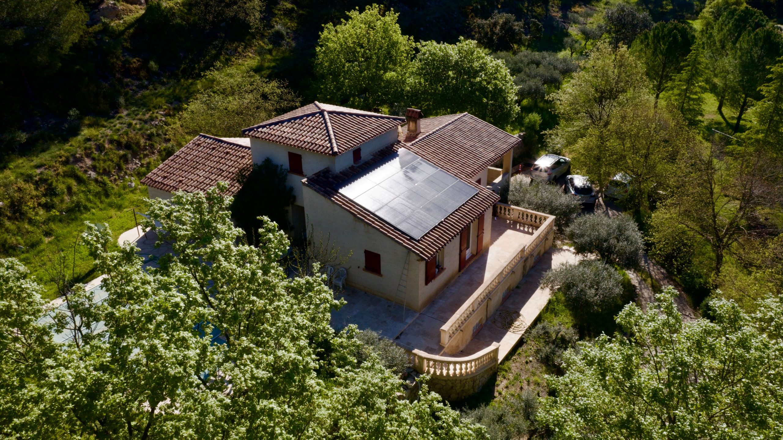 Panneaux solaires : étape clé des travaux de rénovation énergétique